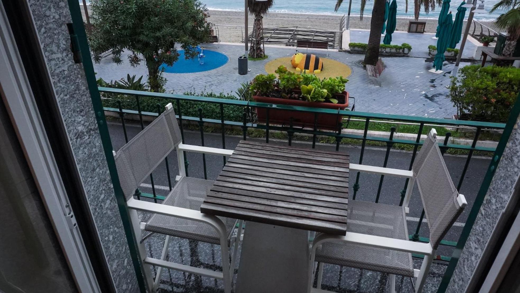 Bed and Breakfast Ca' de Tobia Noli Exterior foto